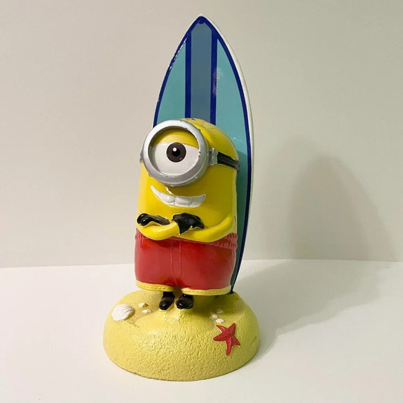 2016 Despicable Me Minion Surfing Stuart Statue Surfboard 12 Inch Tall Figure - Picture 1 of 16
